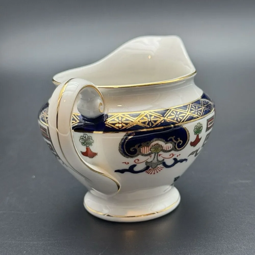 N/A charming vintage